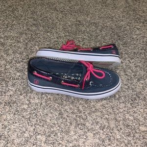 Girls Size 2 Sperry slip ons. Navy & pink.